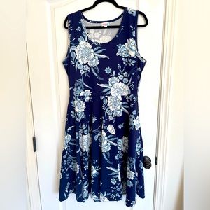 XXL Lularoe sleeveless blue and white Nicole dress